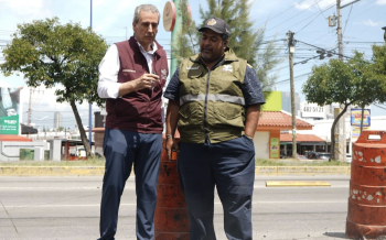 Avanza Pepe Chedraui con acciones de bacheo en calles de Los Pinos Mayorazgo